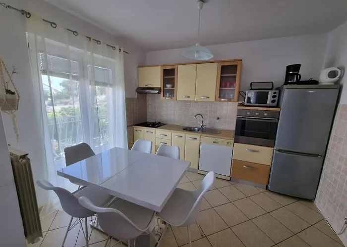 Petra Apartamento Tisno