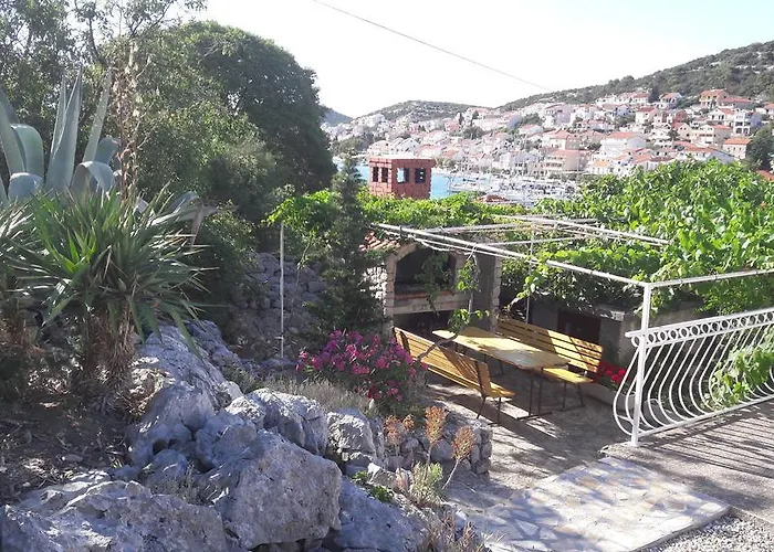 Petra Apartamento Tisno